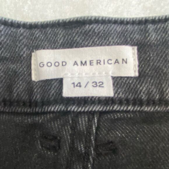 GOOD AMERICAN GOOD CURVE DENIM SHORTS HIGH RISE DISTRESSED NWT - Picture 13 of 14